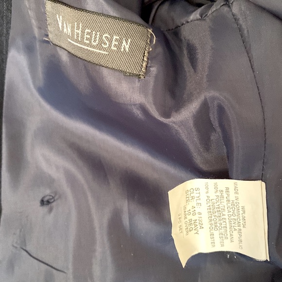 Van Huesen boys pinstripe blue suit size 10 - Picture 6 of 6